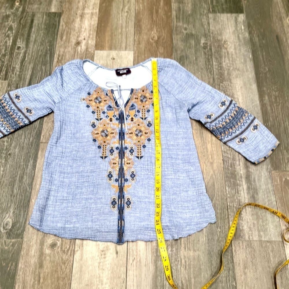 Johnny Was Light Blue Embroidered Peasant Blouse with Gold and Navy Accents - Picture 6 of 9